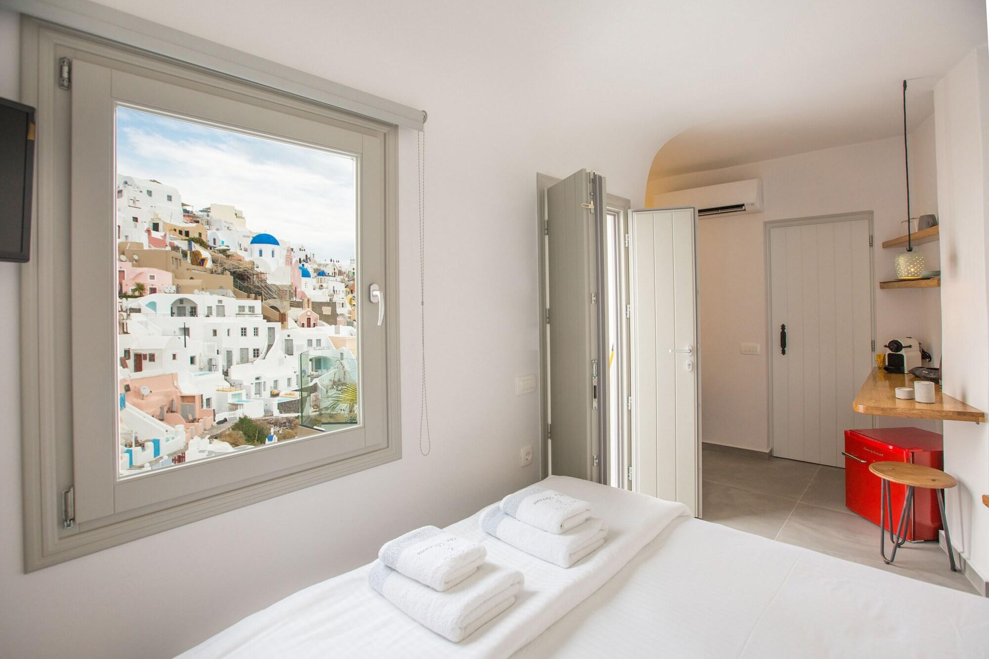 The Dream Santorini Hotel Oia  Exterior photo