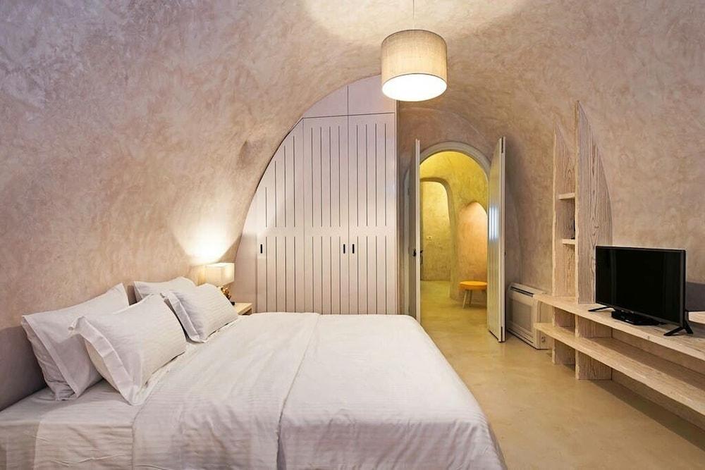 The Dream Santorini Hotel Oia  Exterior photo