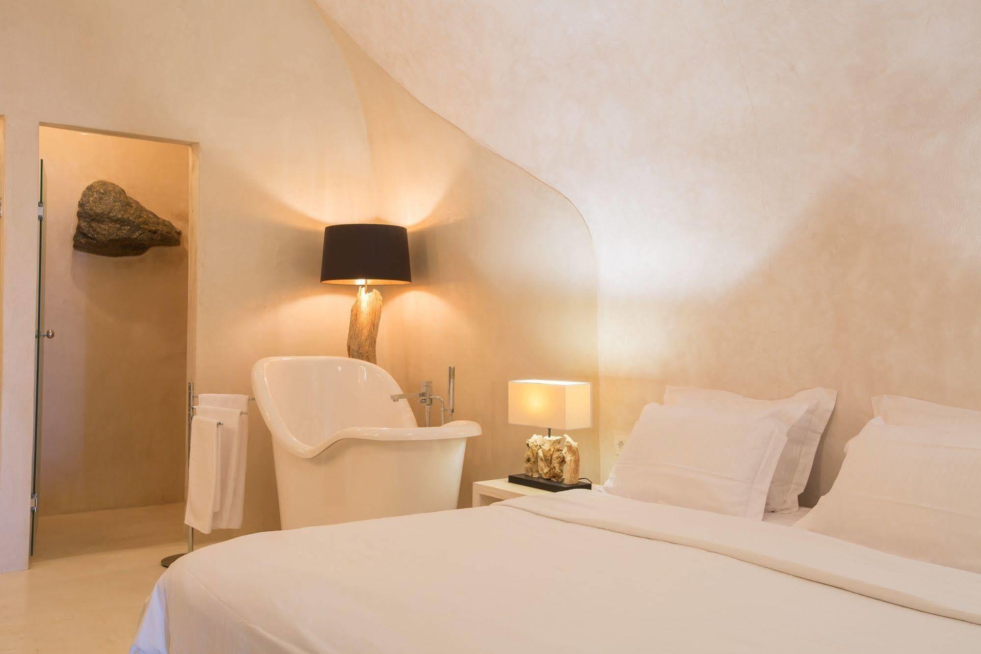 The Dream Santorini Hotel Oia  Exterior photo