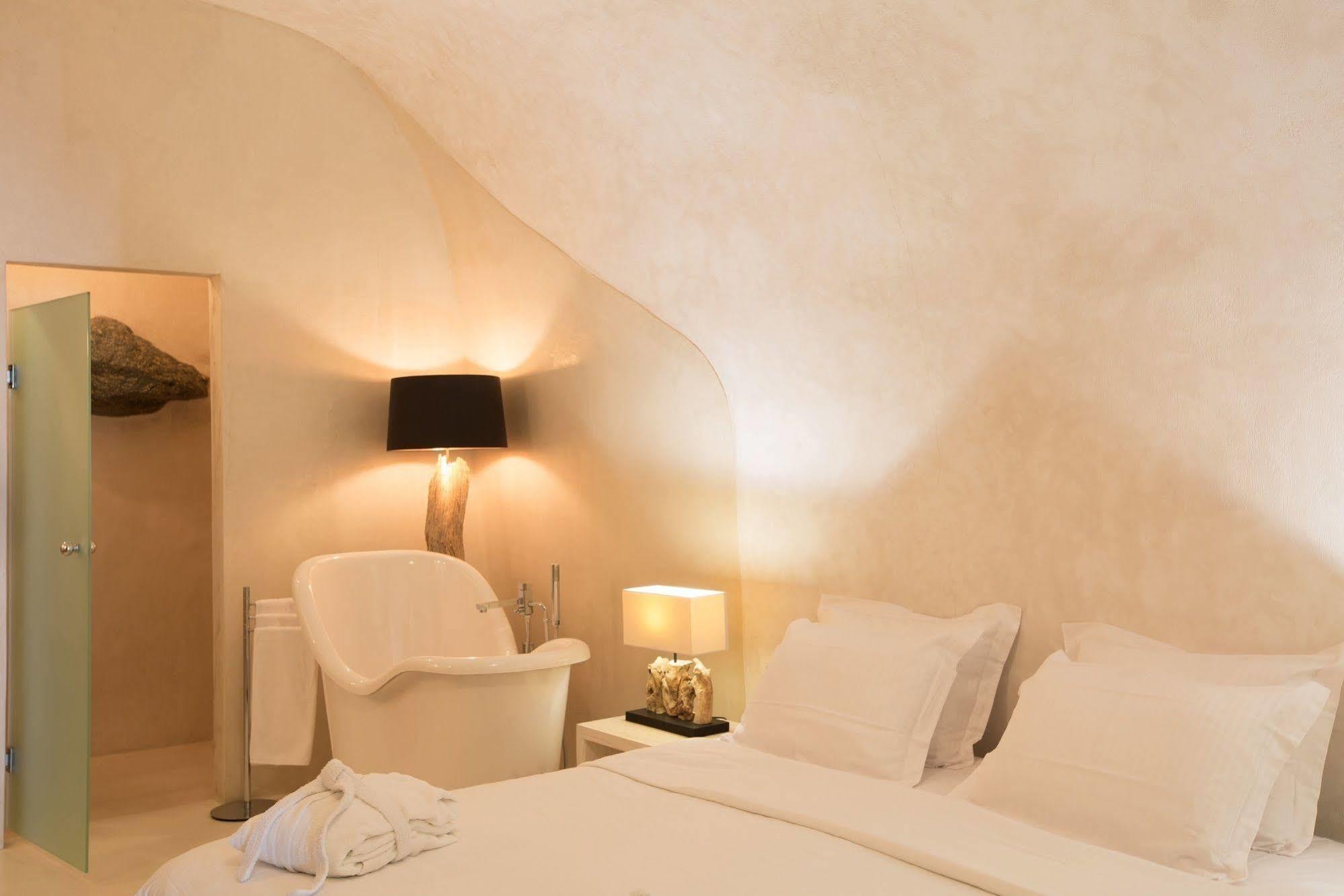 The Dream Santorini Hotel Oia  Exterior photo