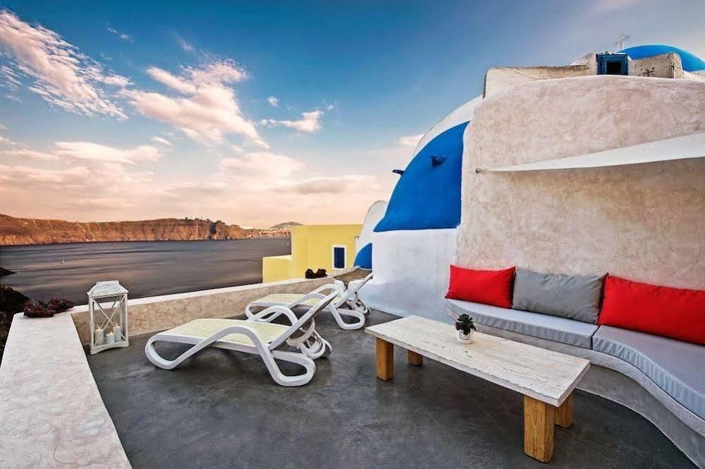 The Dream Santorini Hotel Oia  Exterior photo